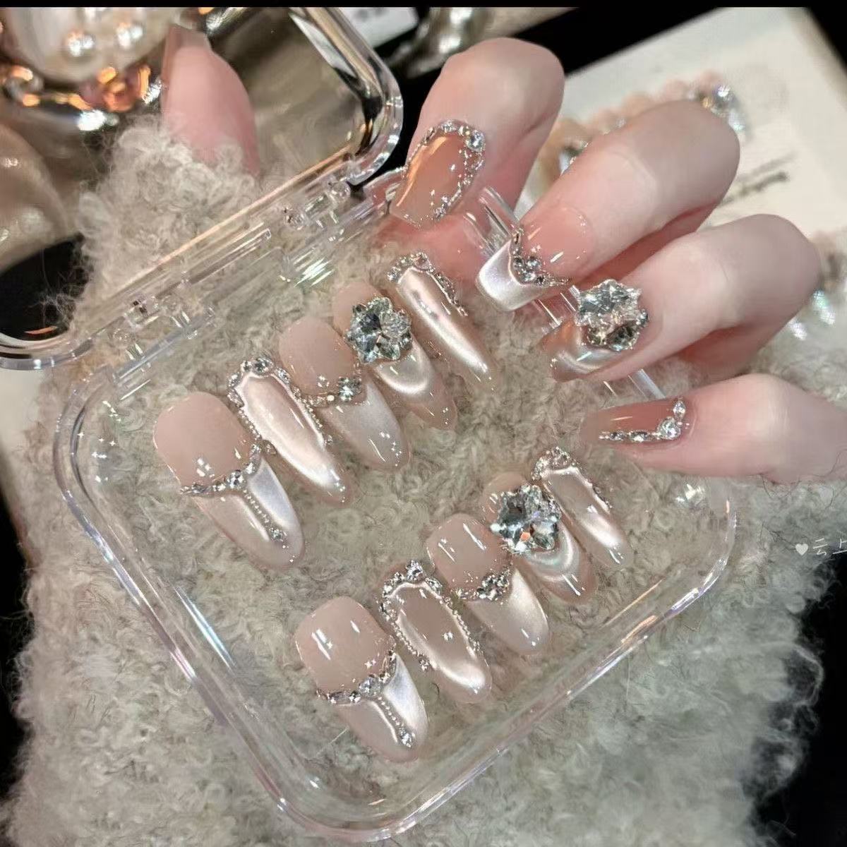 Golden Beauty Nail Series