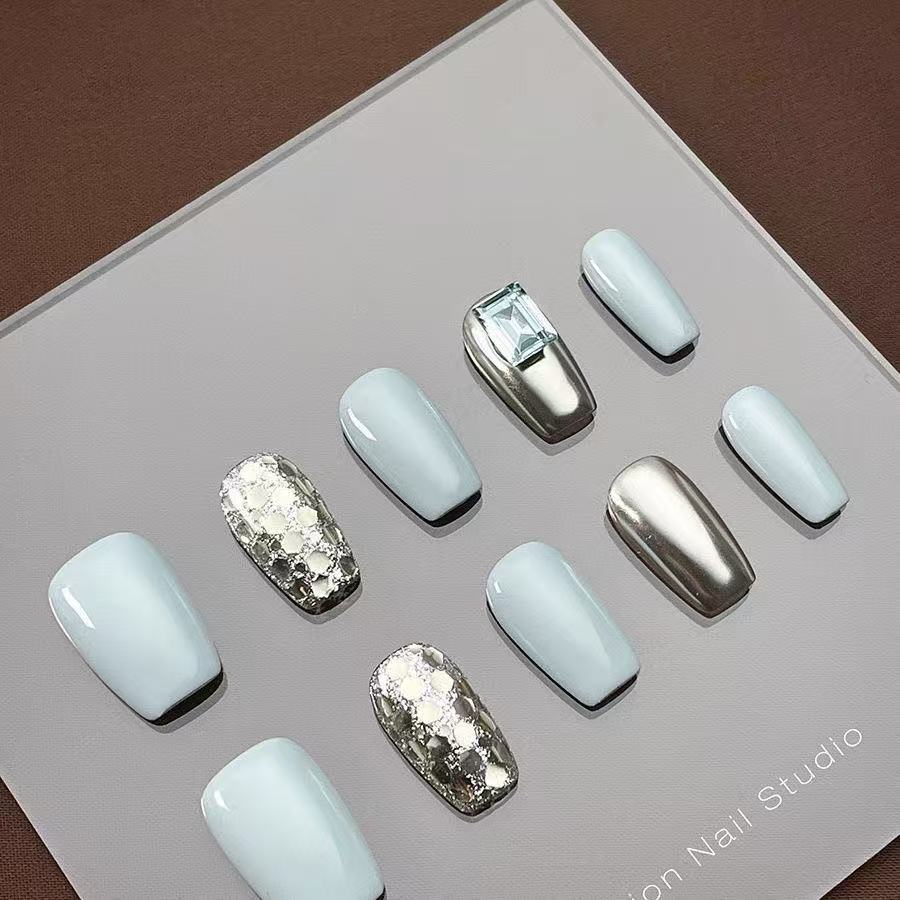 Elegant sky blue nail